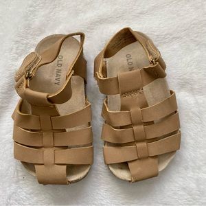 Old Navy Unisex Faux-Leather Fisherman Sandals